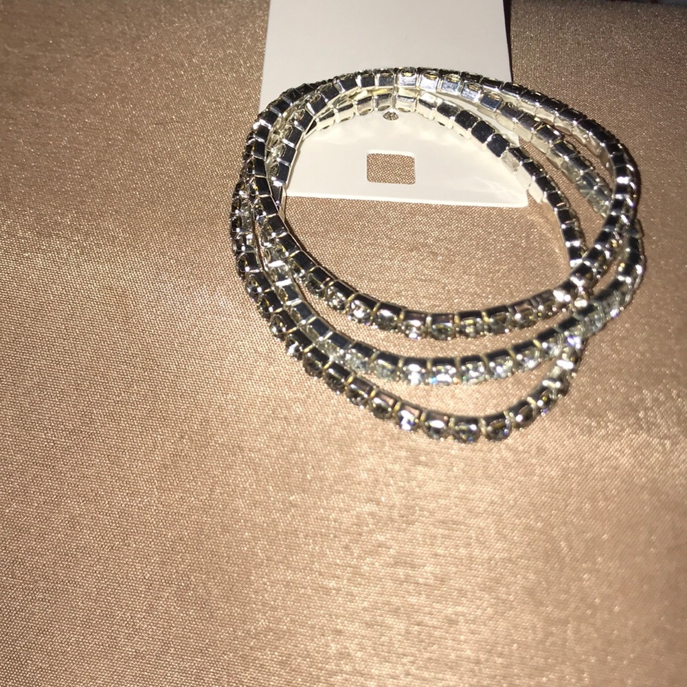 Beautiful bangles - Picture 2 of 5